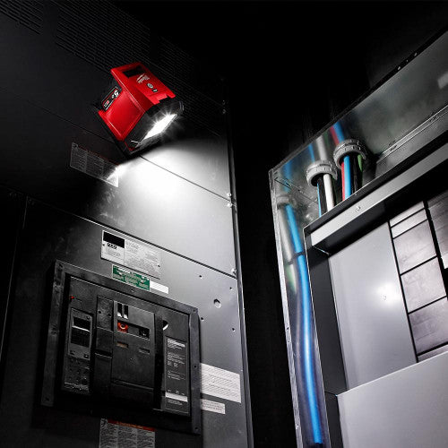 Milwaukee 18V Li-Ion Cordless Pivoting Area Light - Skin Only